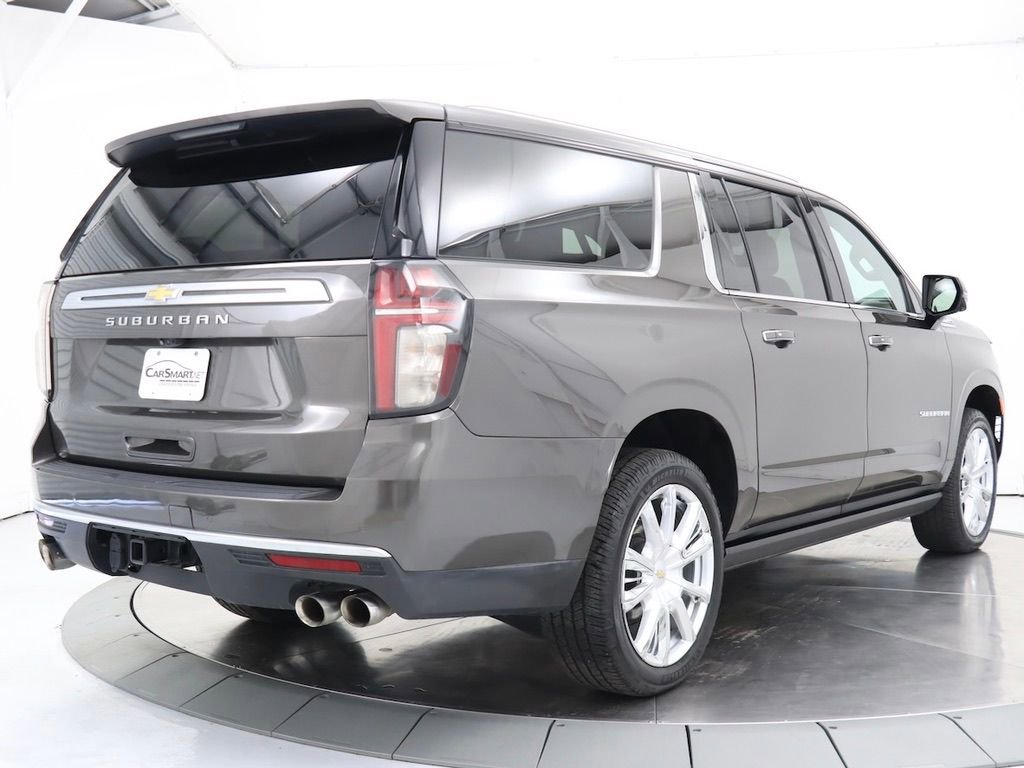 Used 2021 Chevrolet Suburban High Country image 5