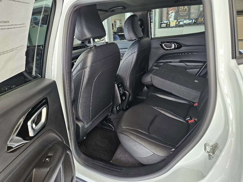 New 2026 Jeep Compass Limited image 11