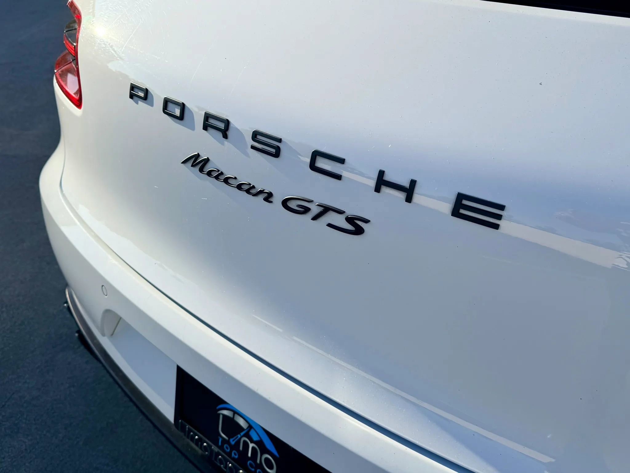 Used 2017 Porsche Macan GTS AWD/4WD image 41