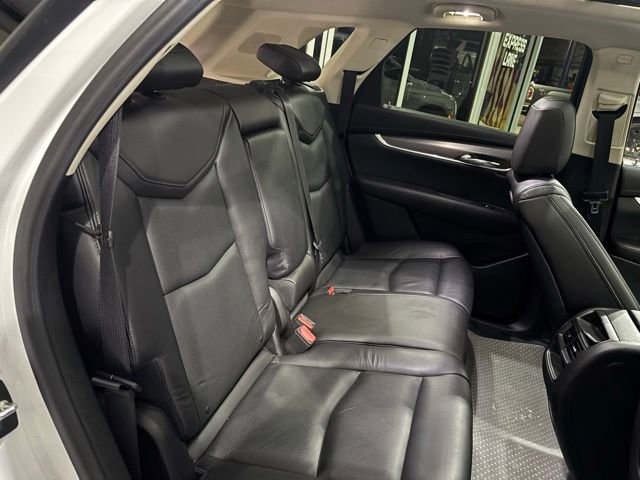 Used 2017 Cadillac XT5 Luxury w/ Driver Awareness Package AWD/4WD image 35