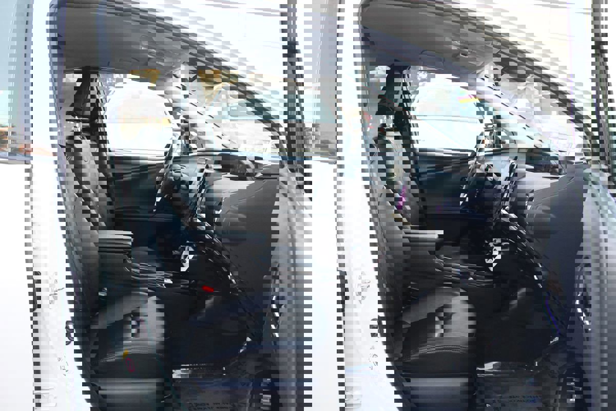 Used 2017 Toyota Prius Prime Premium image 22