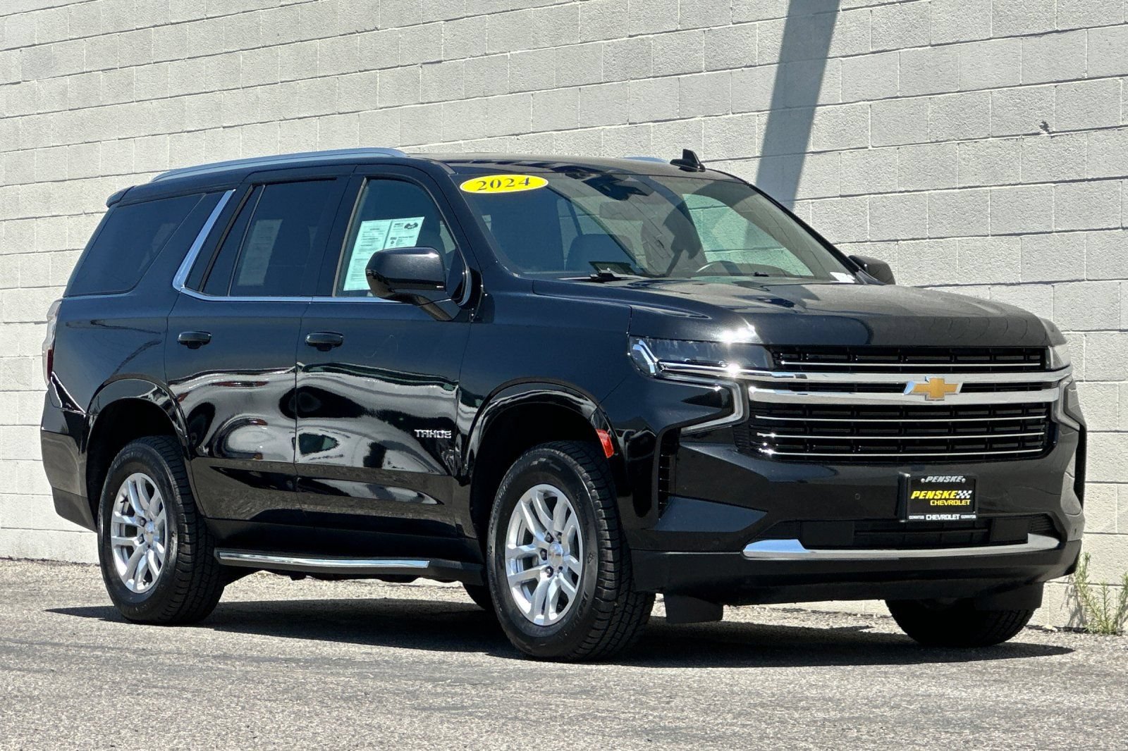 Certified 2024 Chevrolet Tahoe LT AWD/4WD image 2