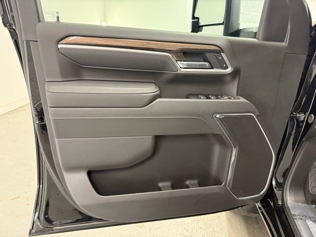 New 2026 Chevrolet Silverado 2500 LT w/ Trail Boss Package image 13