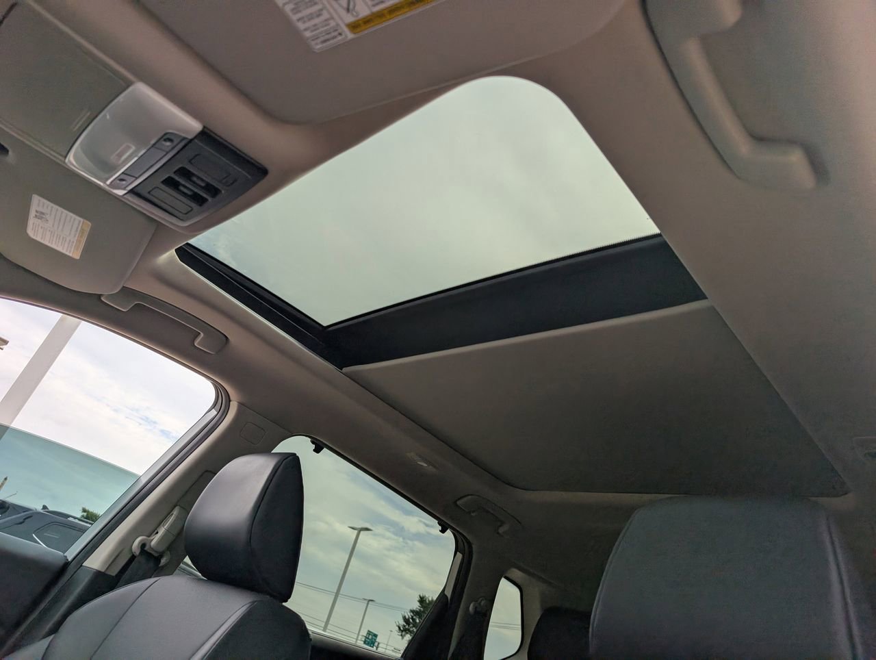 Certified 2025 Nissan Rogue SV w/ SV Premium Package FWD image 25
