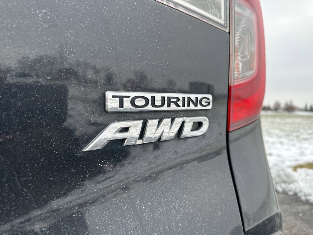 Certified 2019 Honda Pilot Touring image 4