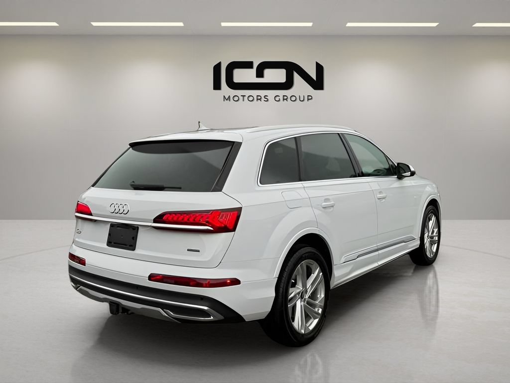 Used 2023 Audi Q7 2.0T Premium w/ Towing Package AWD/4WD image 5