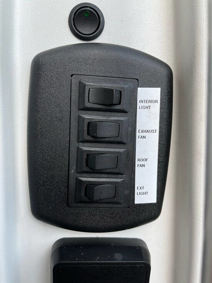 Used 2022 Mercedes-Benz Sprinter 4500 image 44