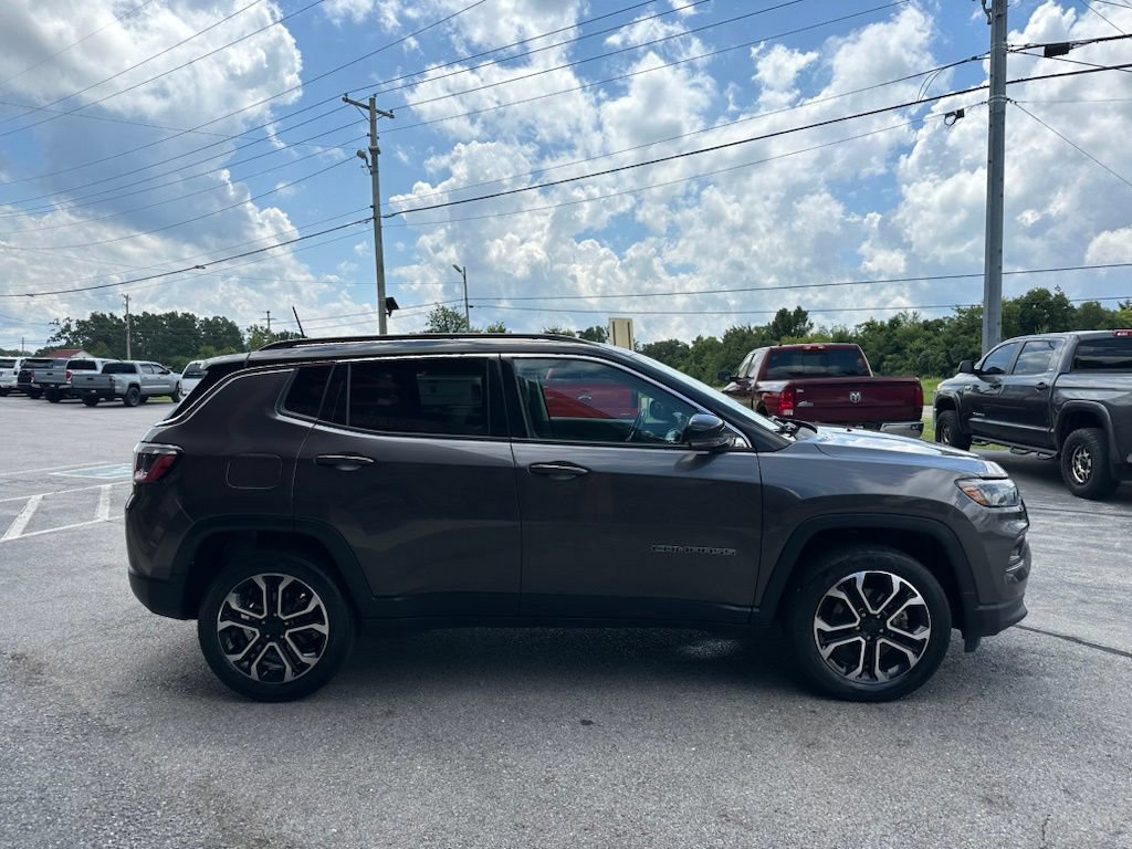Used 2022 Jeep Compass Limited AWD/4WD image 8