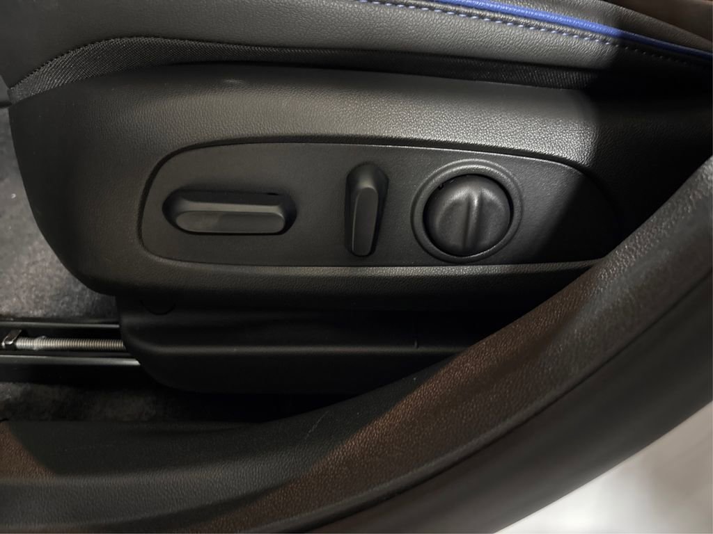 Used 2025 Buick Envista Sport Touring w/ Convenience I Package image 35