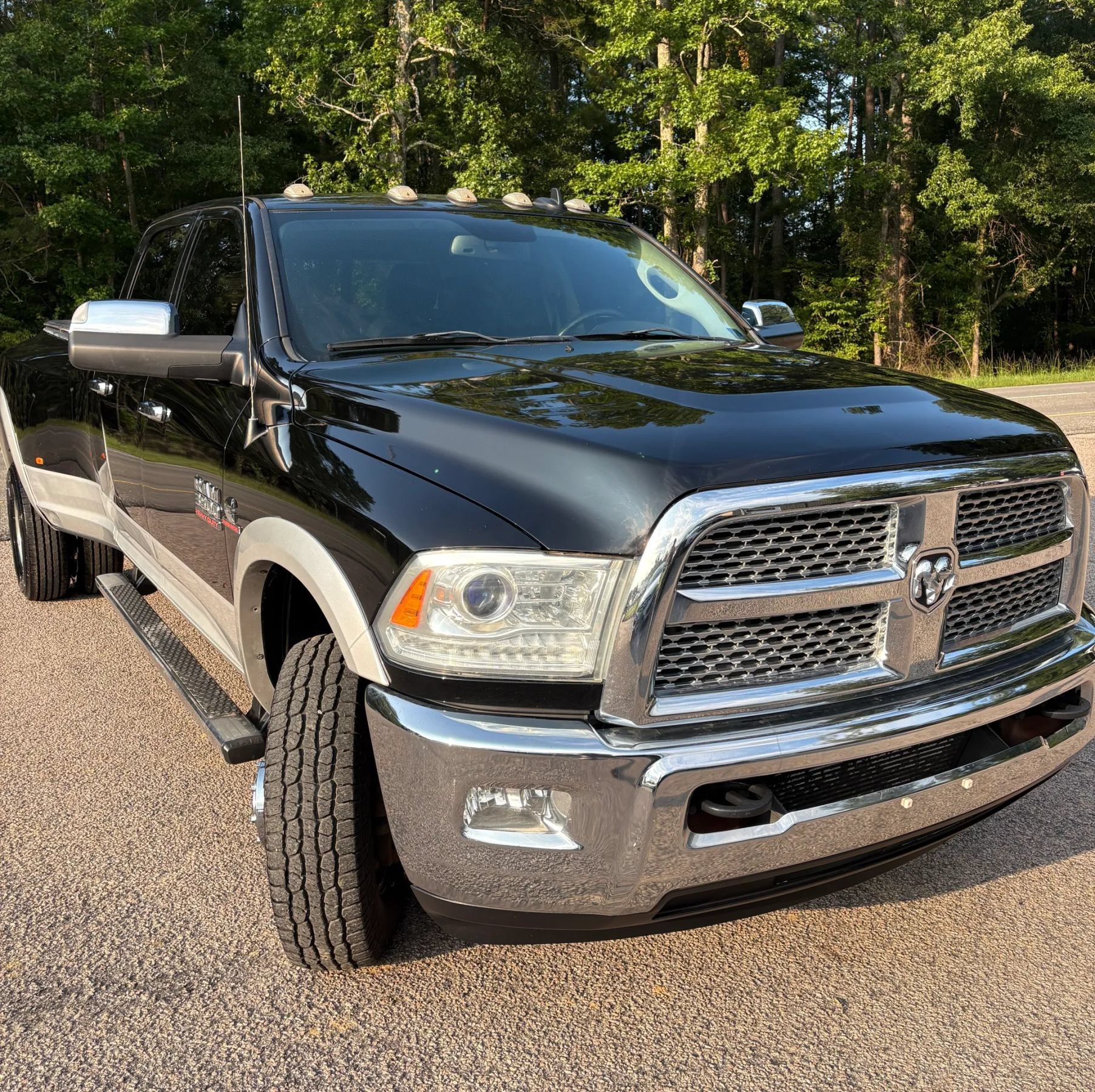 Used 2014 RAM 3500 Laramie AWD/4WD image 5