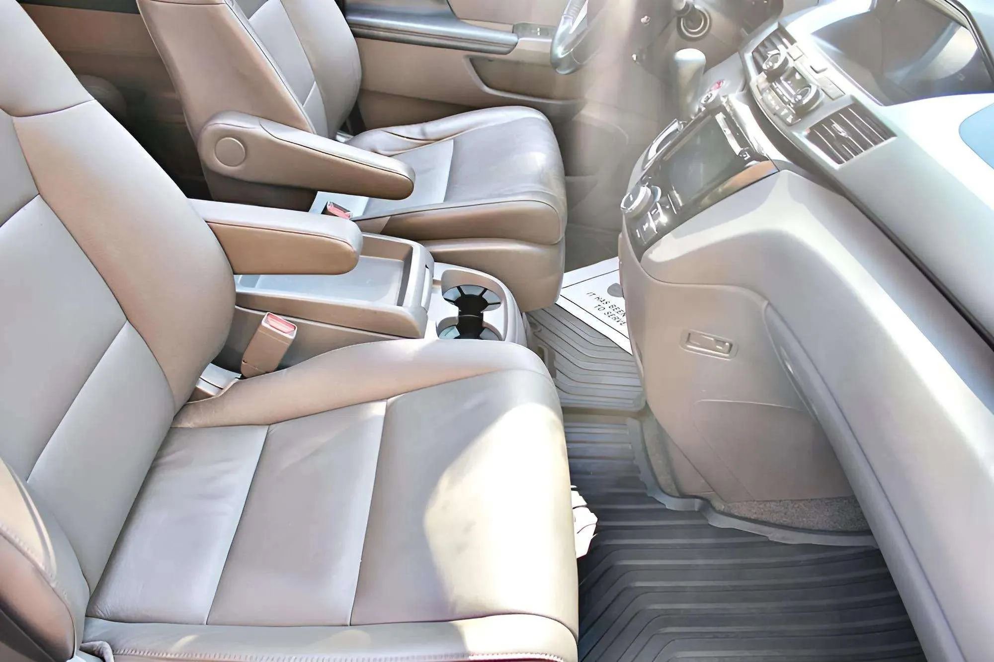 Used 2016 Honda Odyssey EX-L image 35