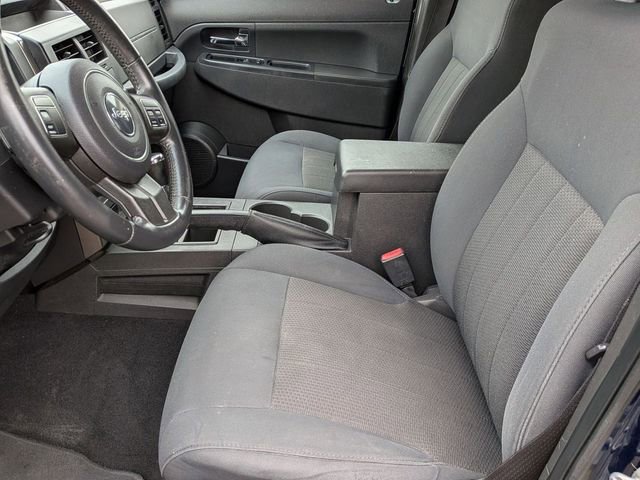 Used 2012 Jeep Liberty Sport w/ Popular Equipment Group AWD/4WD image 12