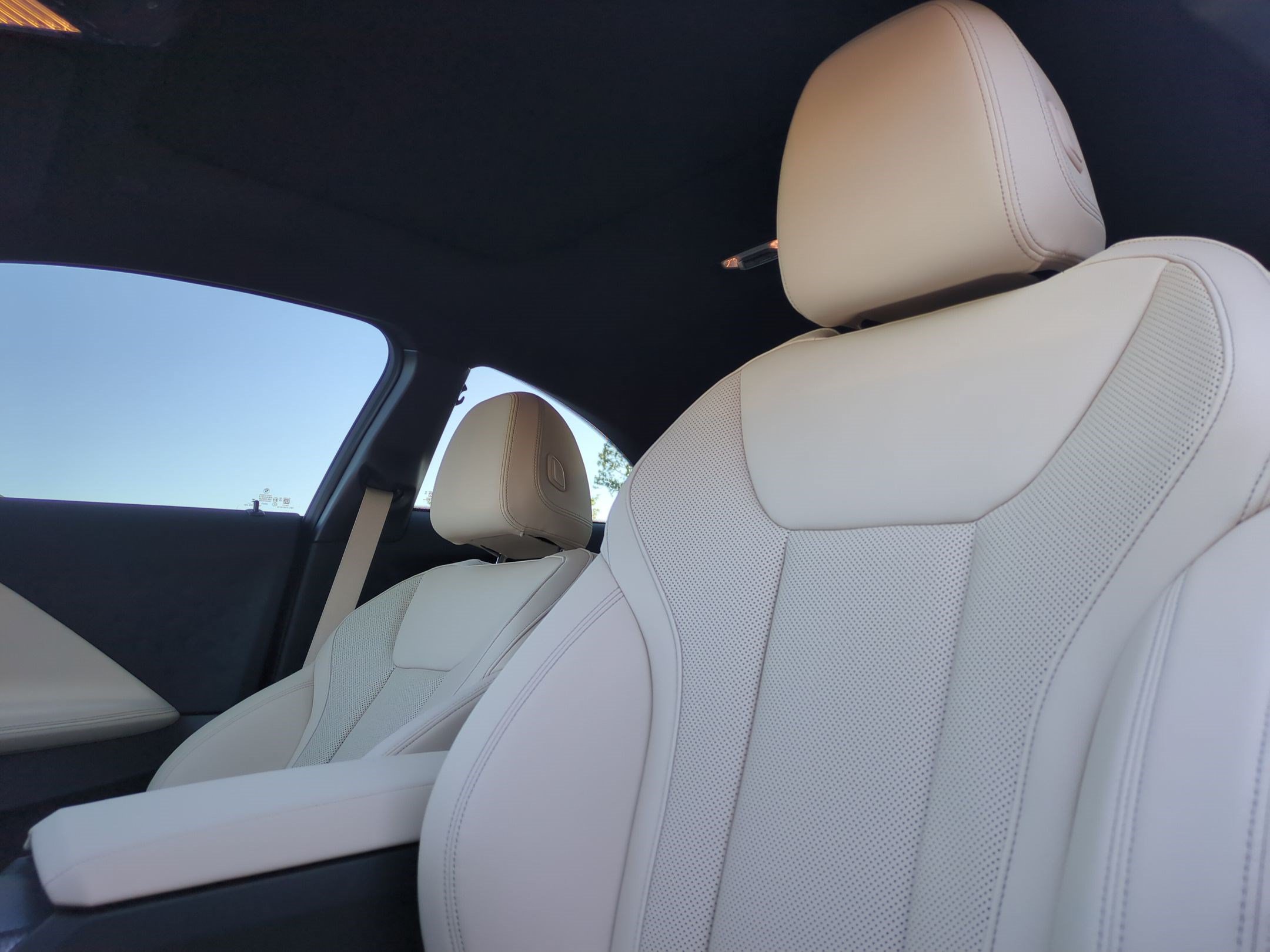 New 2026 BMW 230i xDrive Coupe w/ Premium Package AWD/4WD image 14