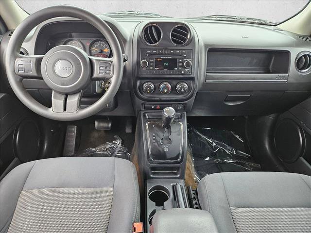 Used 2016 Jeep Patriot Sport image 19