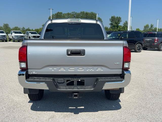 Used 2020 Toyota Tacoma SR5 RWD image 4