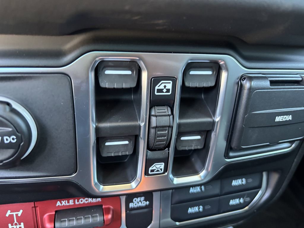 New 2026 Jeep Gladiator Mojave AWD/4WD image 17