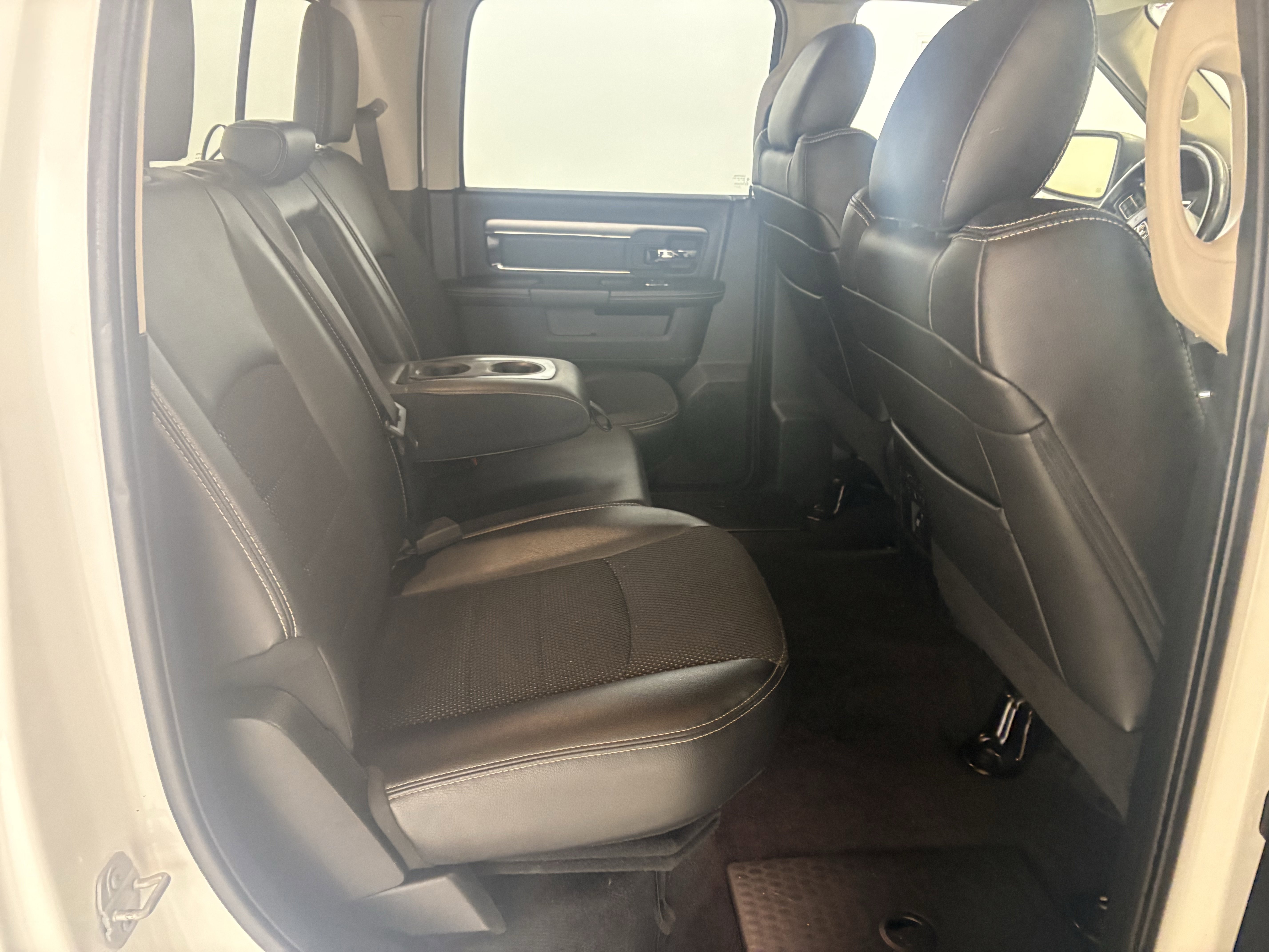 Used 2018 RAM 1500 Sport w/ Comfort Group image 16