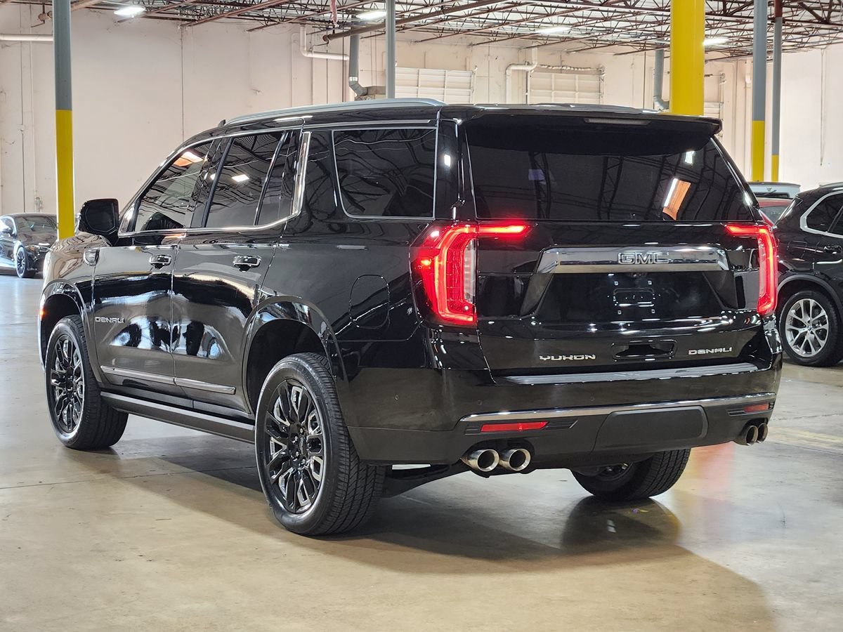 Used 2023 GMC Yukon Denali Ultimate AWD/4WD image 11