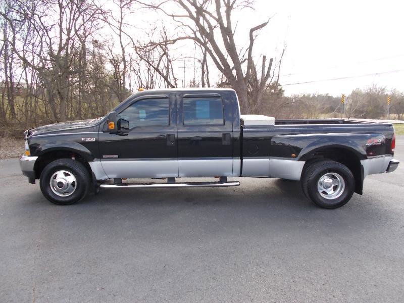 Used 2004 Ford F350 Lariat AWD/4WD image 3