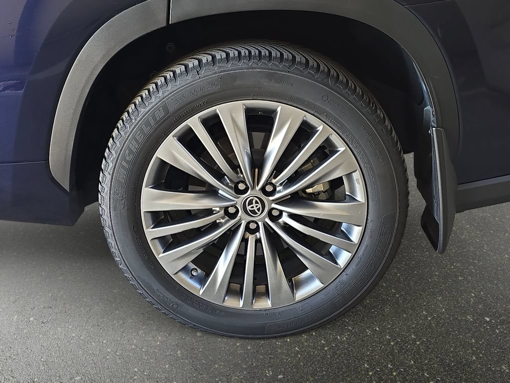 Used 2020 Toyota Highlander Platinum AWD/4WD image 34