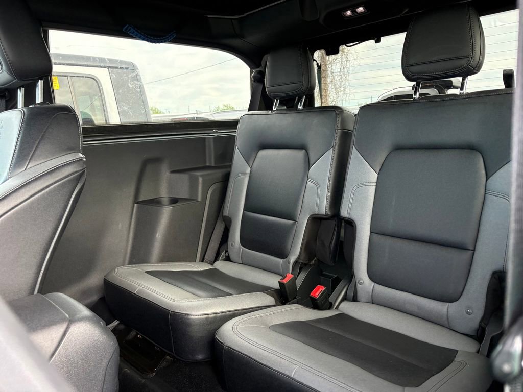 Used 2023 Ford Bronco Black Diamond w/ Sasquatch Package AWD/4WD image 17