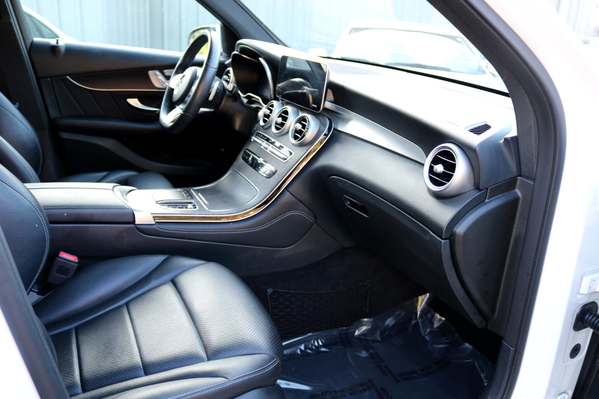 Used 2020 Mercedes-Benz GLC 300 4MATIC image 54