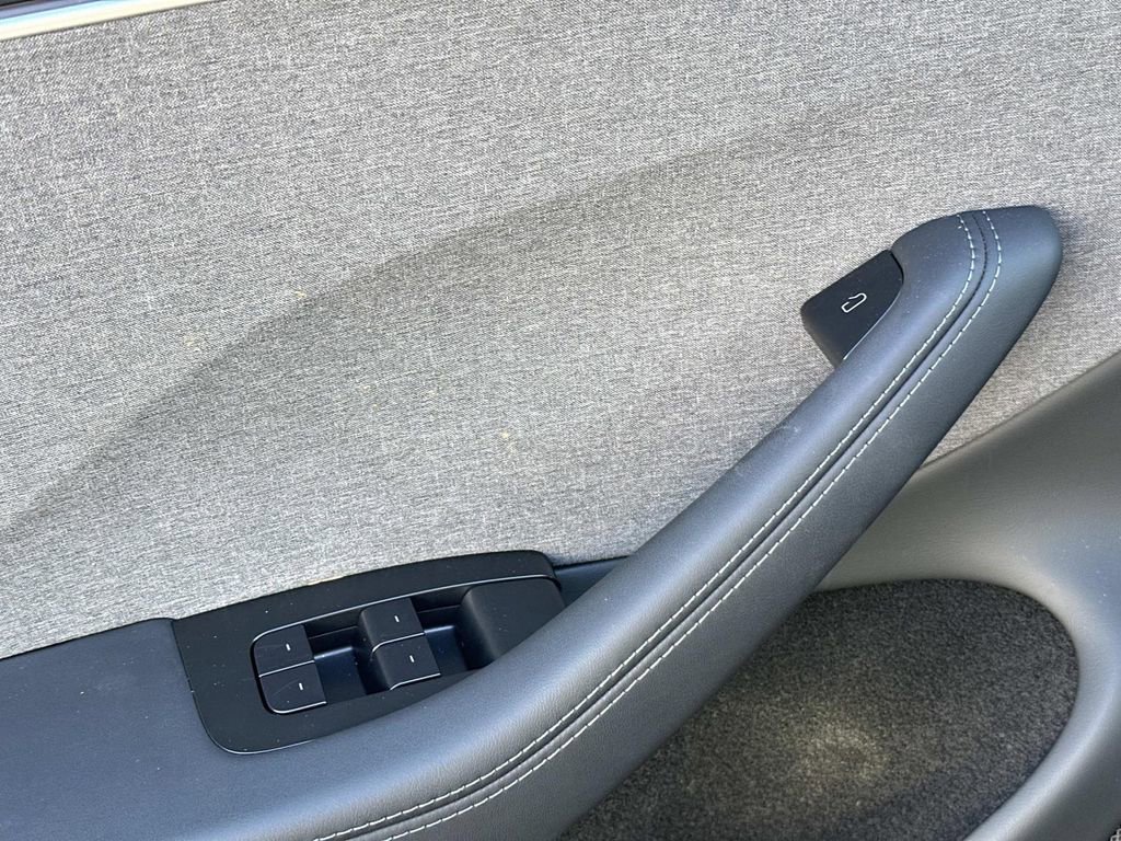 Used 2025 Tesla Model 3 RWD image 24