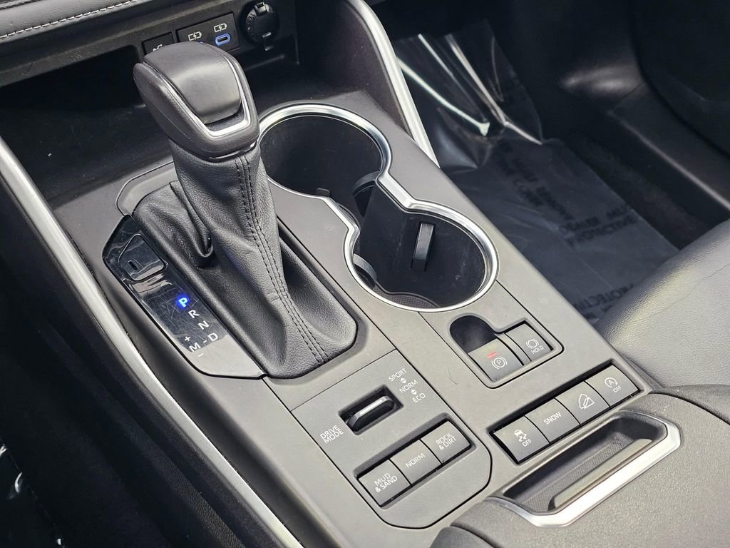 Used 2022 Toyota Highlander XLE image 38