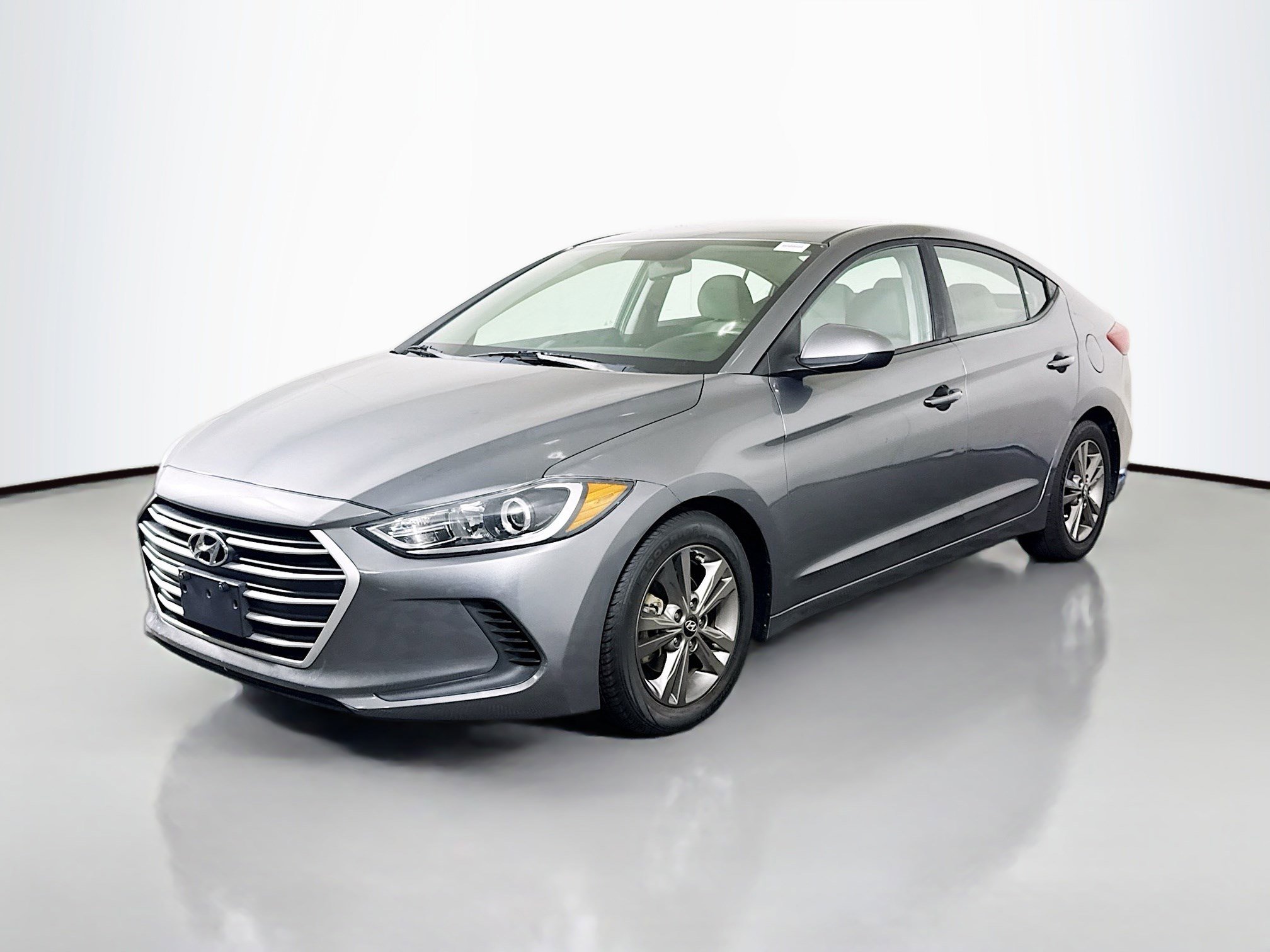 Used 2018 Hyundai Elantra SEL image 4