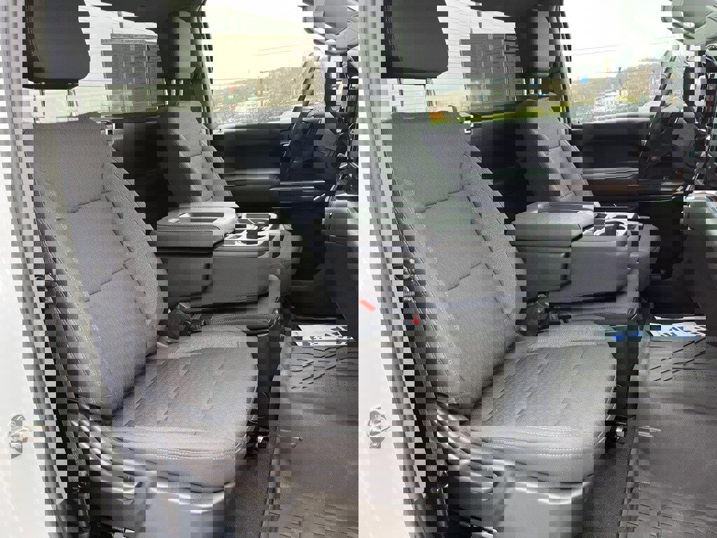 Used 2024 Chevrolet Silverado 2500 LT w/ Convenience Package image 18