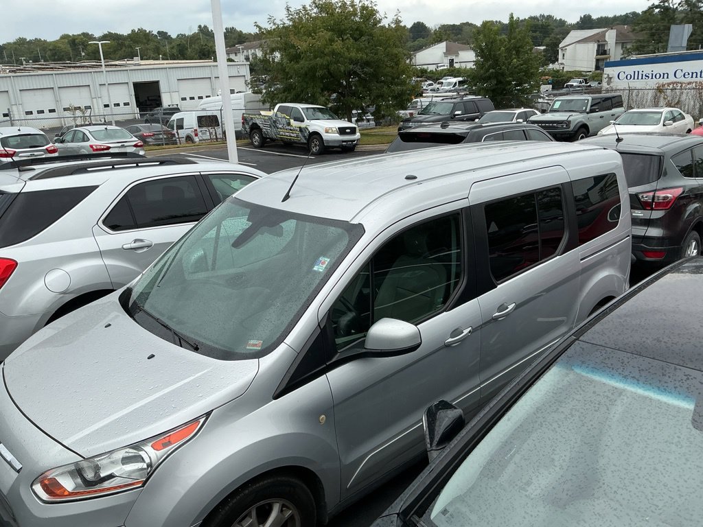 Used 2015 Ford Transit Connect Titanium FWD image 3