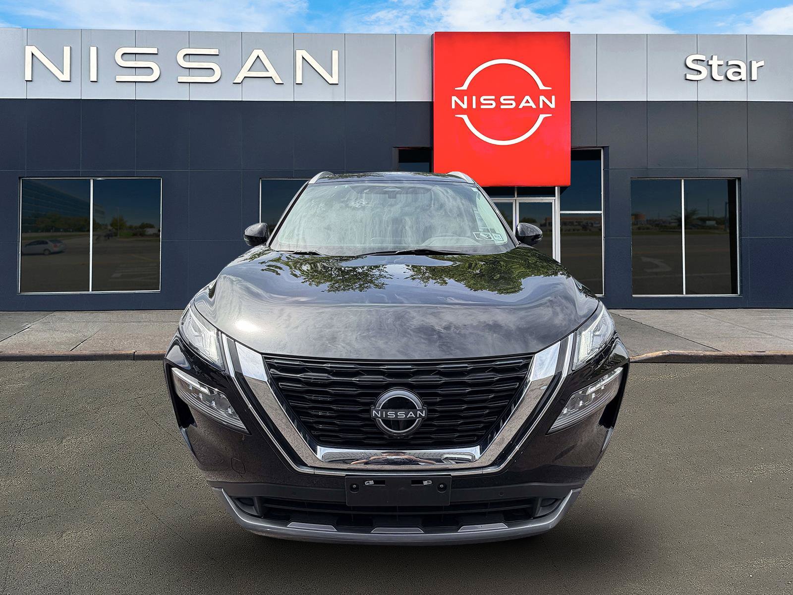 Used 2023 Nissan Rogue SL w/ SL Premium Package AWD/4WD image 2