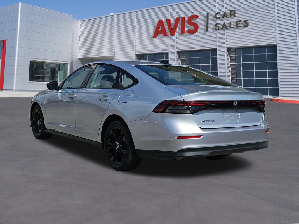 Used 2025 Honda Accord SE image 9