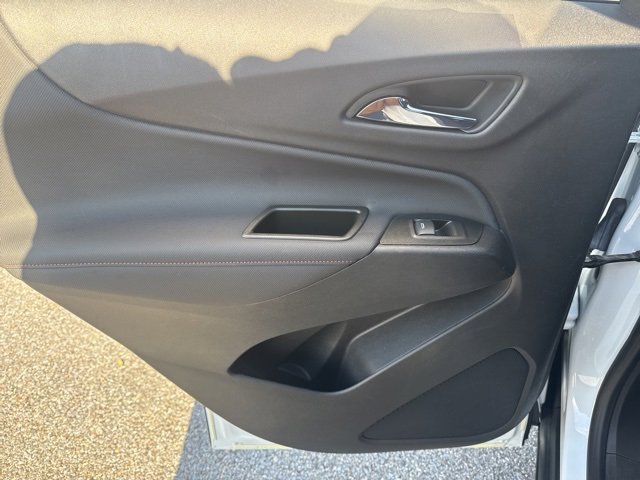 Used 2022 Chevrolet Equinox RS w/ LPO, Floor Liner Package image 20