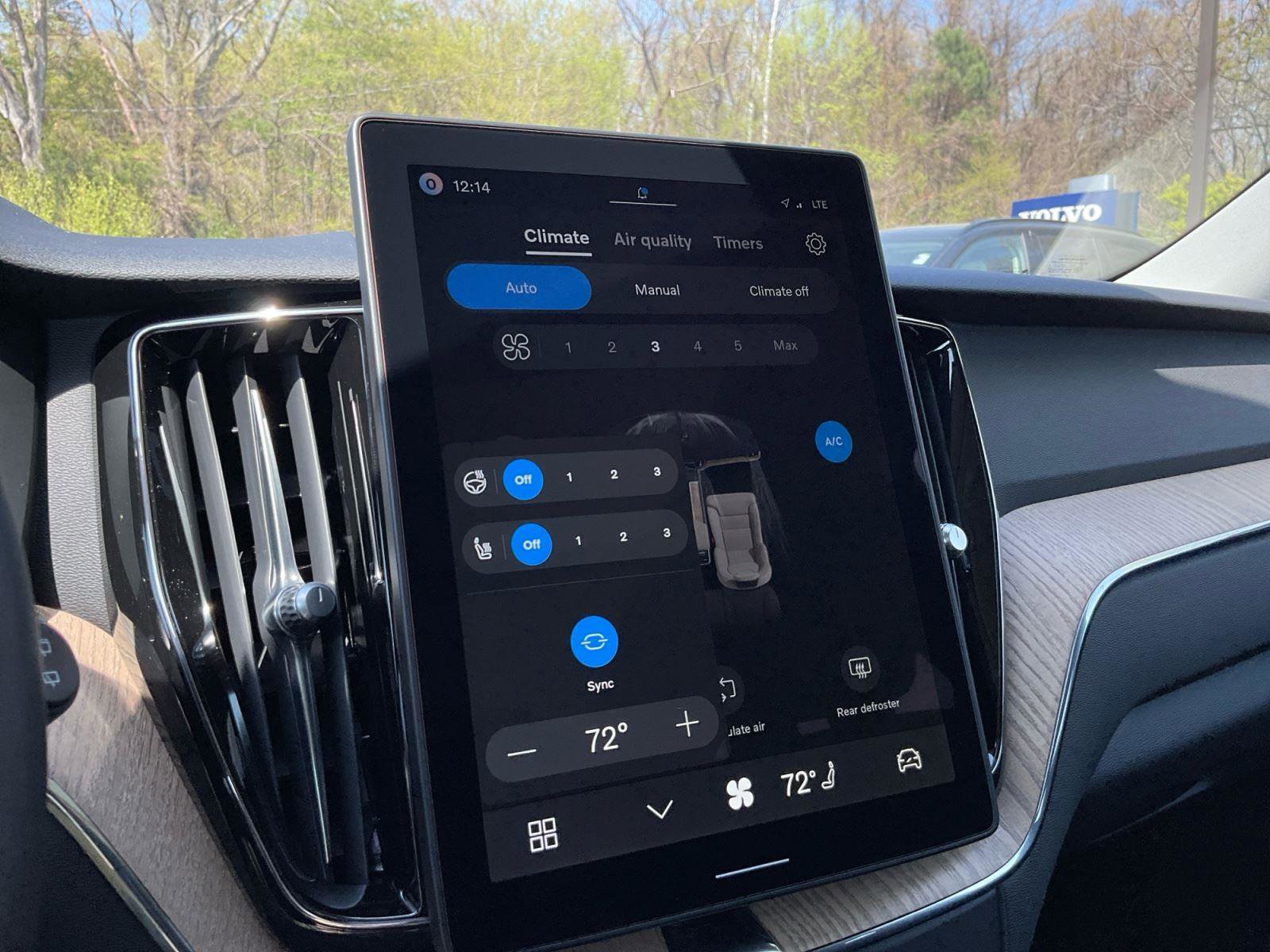 New 2026 Volvo XC60 B5 Plus w/ Climate Package image 22