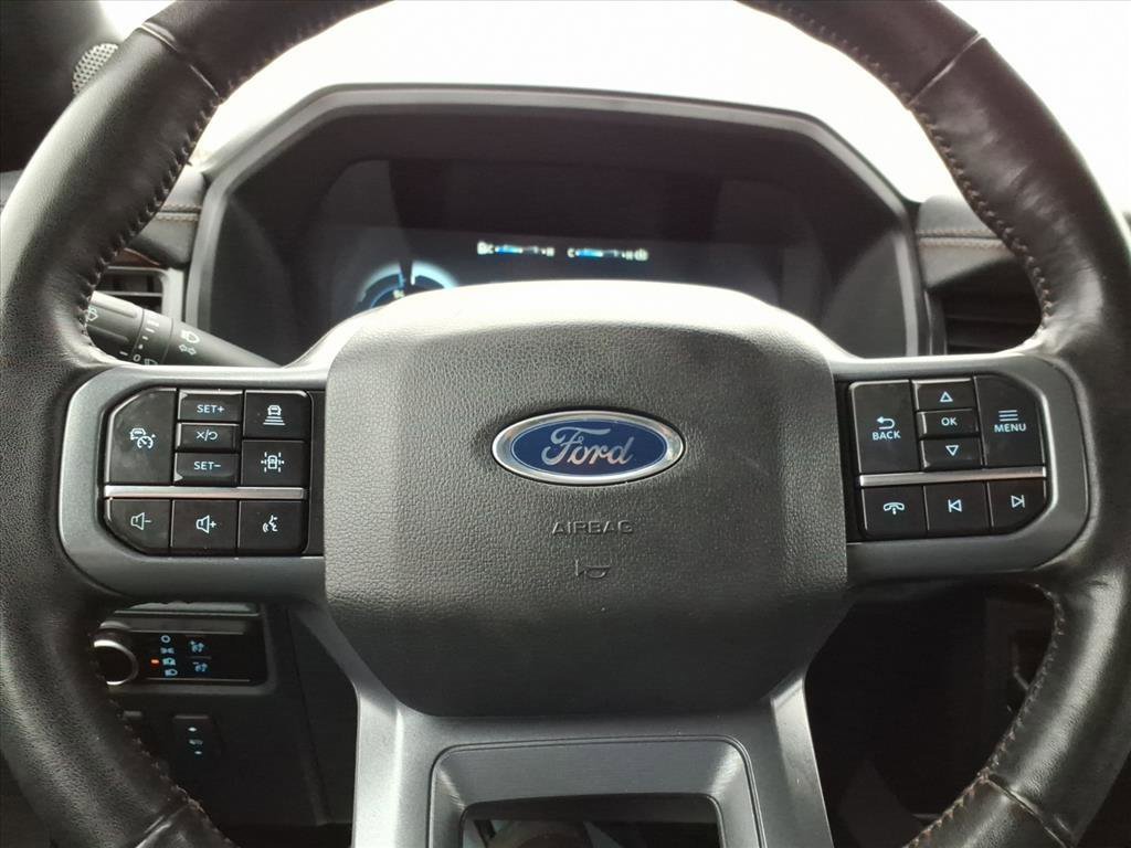 Used 2023 Ford F150 Lightning Lariat image 18