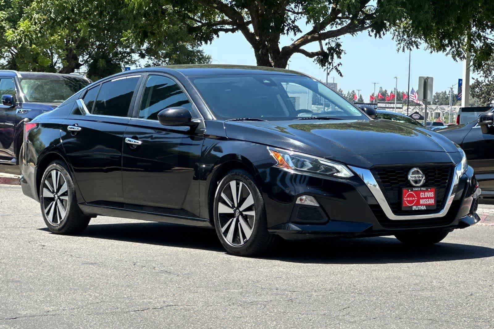 Used 2022 Nissan Altima 2.5 SV FWD image 10