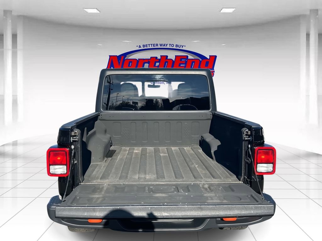 Used 2022 Jeep Gladiator Mojave image 16