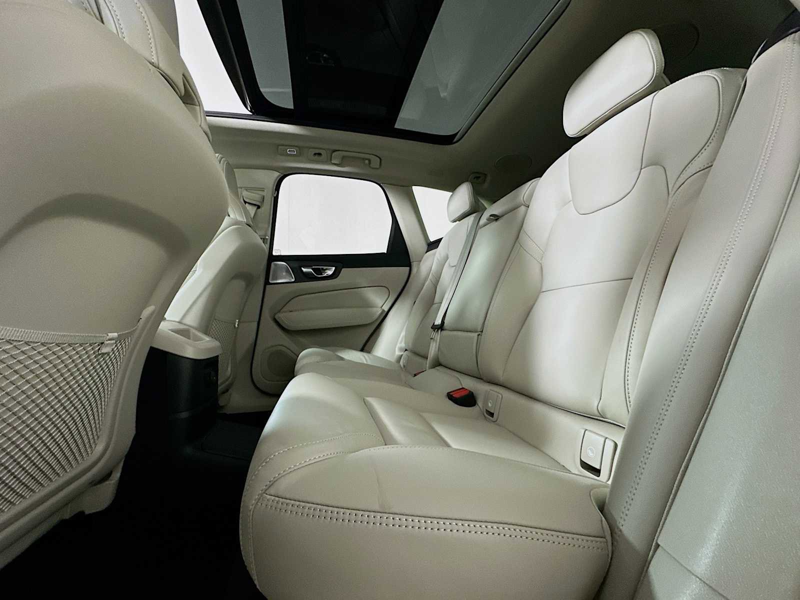 New 2026 Volvo XC60 T8 Ultra w/ Protection Package image 22