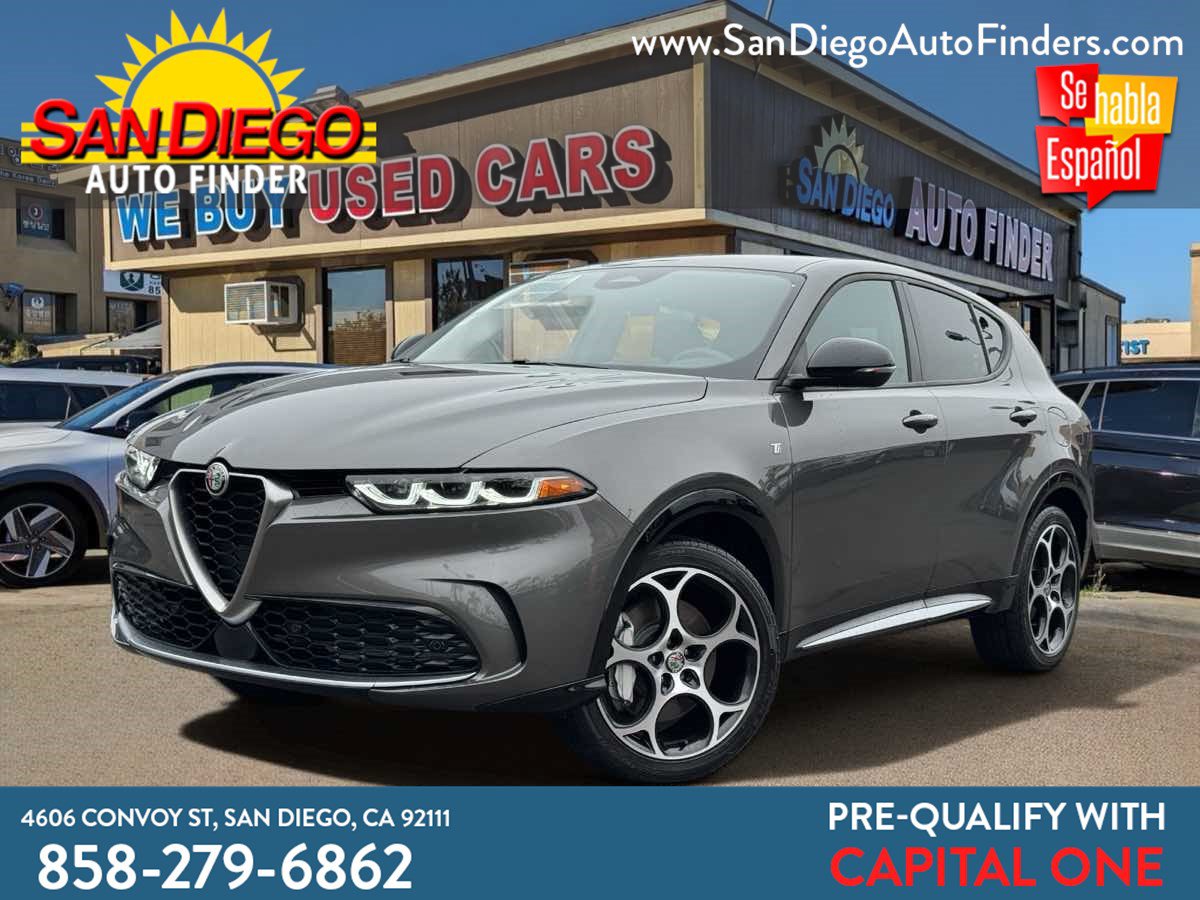 Used 2024 Alfa Romeo Tonale Ti w/ Premium Interior Package AWD/4WD image 1