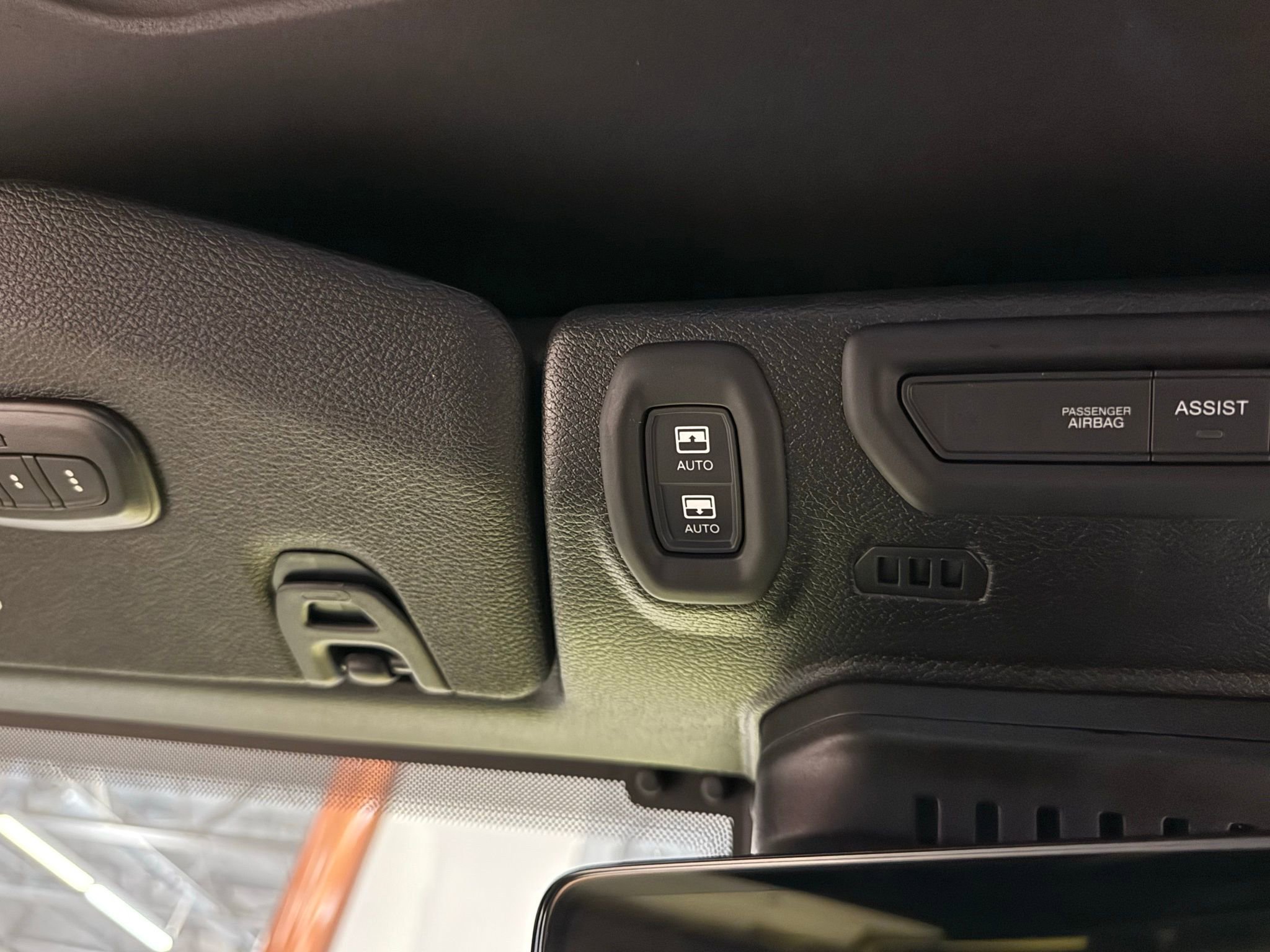 Used 2022 Jeep Wrangler Unlimited Rubicon w/ Trailer Tow Package image 32