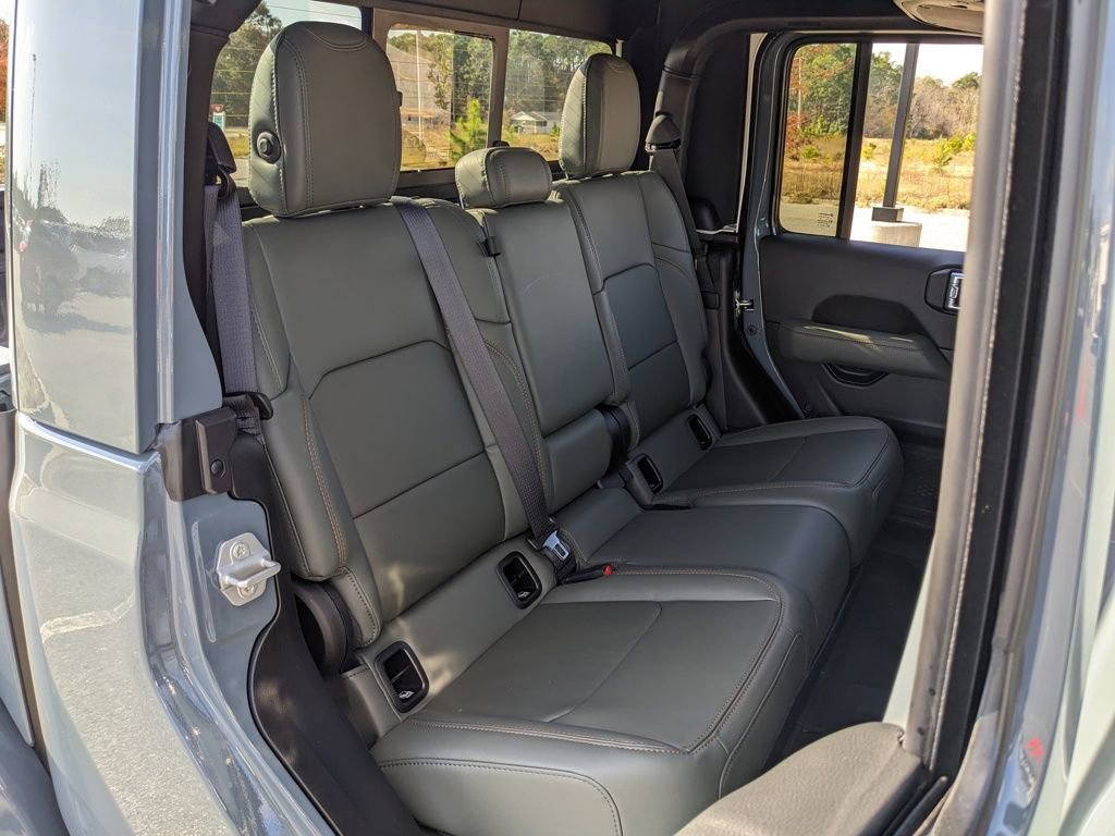 New 2026 Jeep Gladiator Mojave image 43