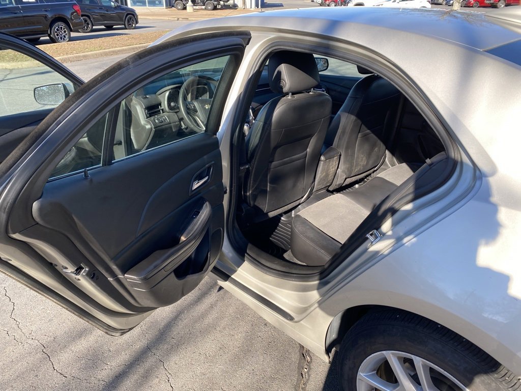 Used 2016 Chevrolet Malibu LT w/ Power Convenience Package image 25