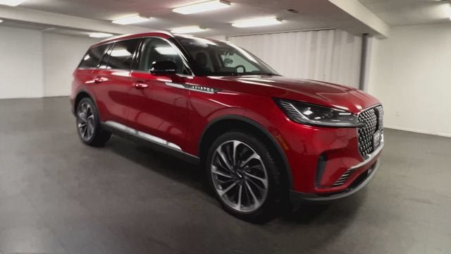 Used 2026 Lincoln Aviator Reserve w/ Illumination Package AWD/4WD image 2