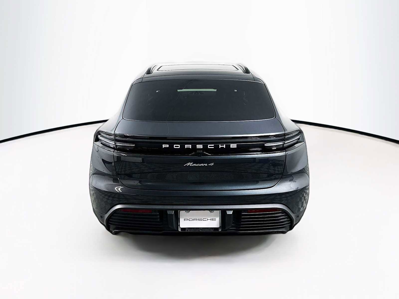 Certified 2024 Porsche Macan 4 Electric image 9
