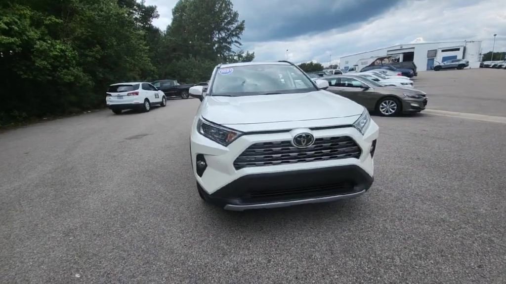 Used 2021 Toyota RAV4 Limited image 8