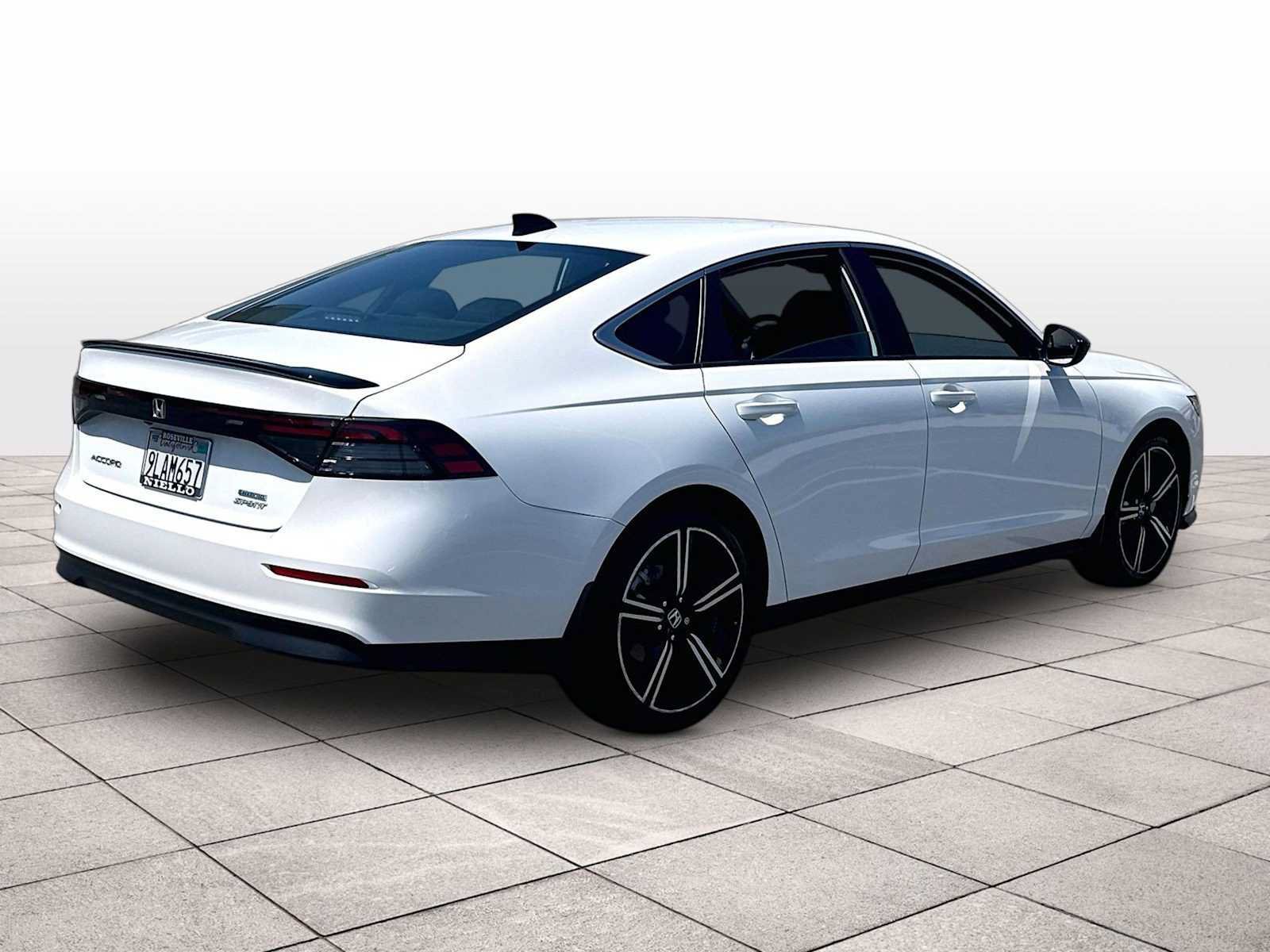 Used 2024 Honda Accord Sport image 14