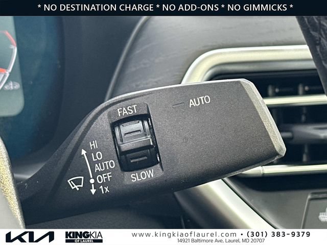 Used 2024 BMW X4 xDrive30i w/ Parking Assistance Package AWD/4WD image 12