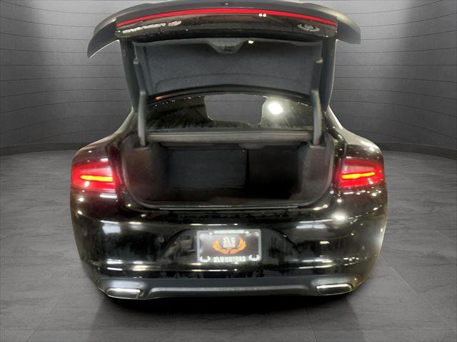 Used 2018 Dodge Charger GT image 27