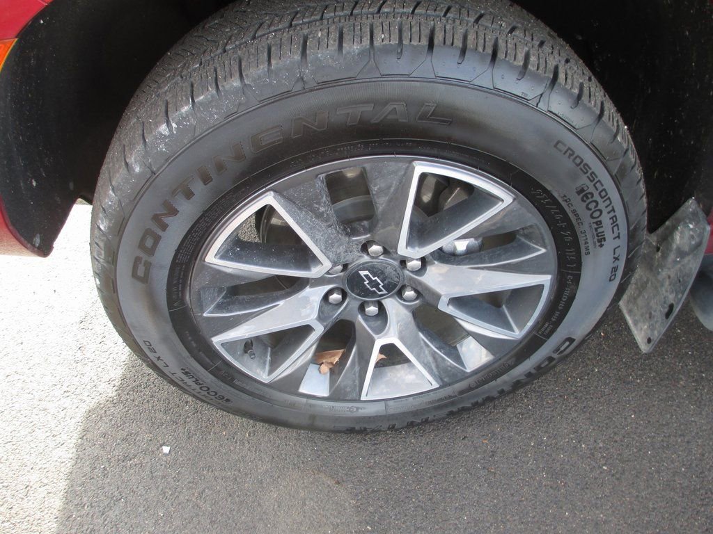 Used 2023 Chevrolet Tahoe Z71 w/ Luxury Package image 14